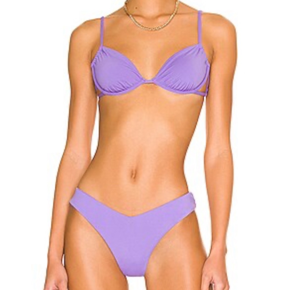 WeWoreWhat Lilac Purple V-Waist Bikini Set